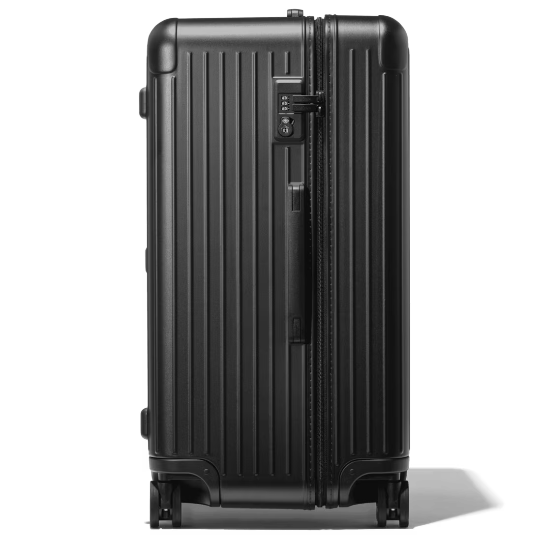 Essential Trunk Matte black