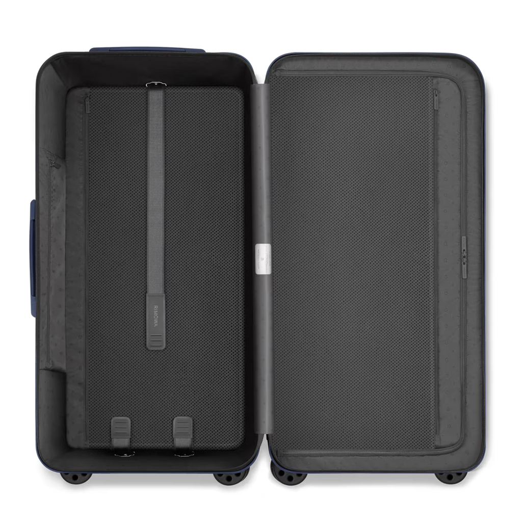 Essential Trunk Matte Blue